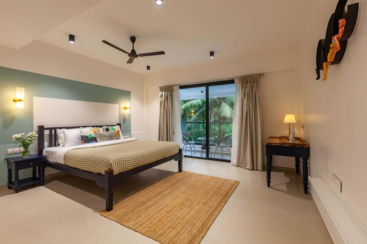Villa Sereno: Elegant Retreat with Pool, Jacuzzi, and Entertainment Alibag Exterior photo